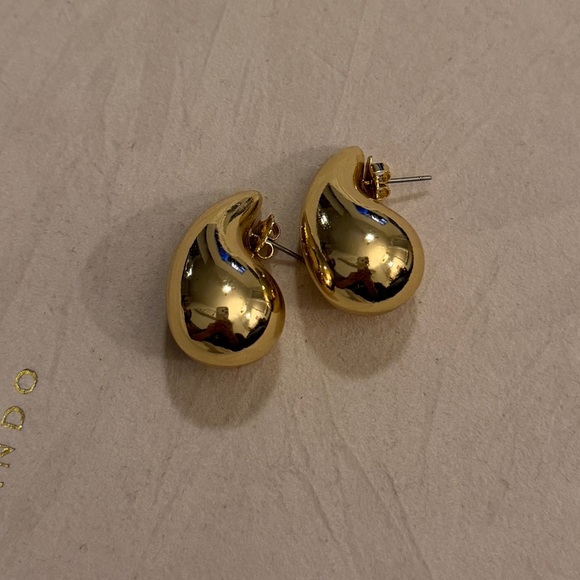 BaubleBar Shiny Gold Teardrop Earrings - Picture 3 of 8
